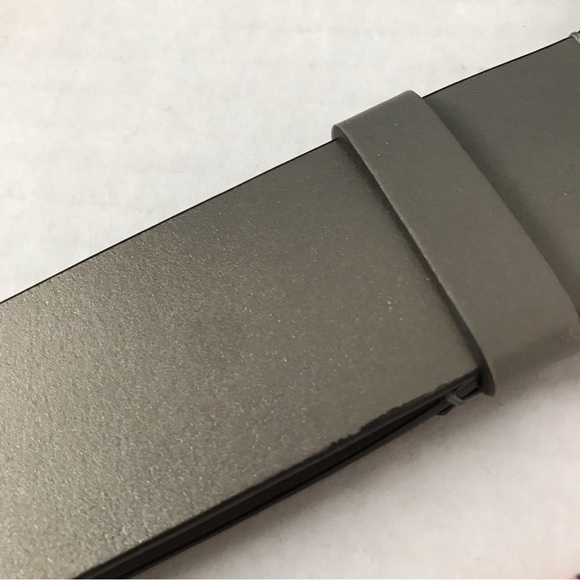 CHICOS Adjustable Belt Genuine Leather Taupe with Bronze Buckle 26-41 inches - Picture 3 of 15